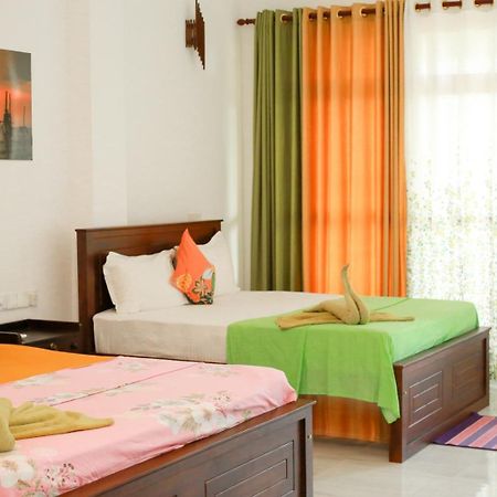 Relax Beach Resort Weligama Eksteriør billede