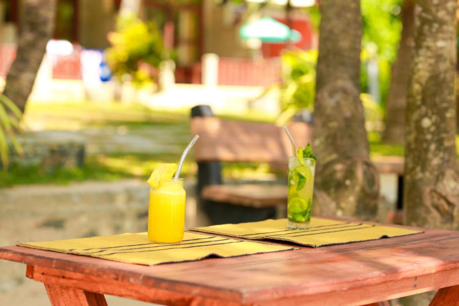 Relax Beach Resort Weligama Eksteriør billede